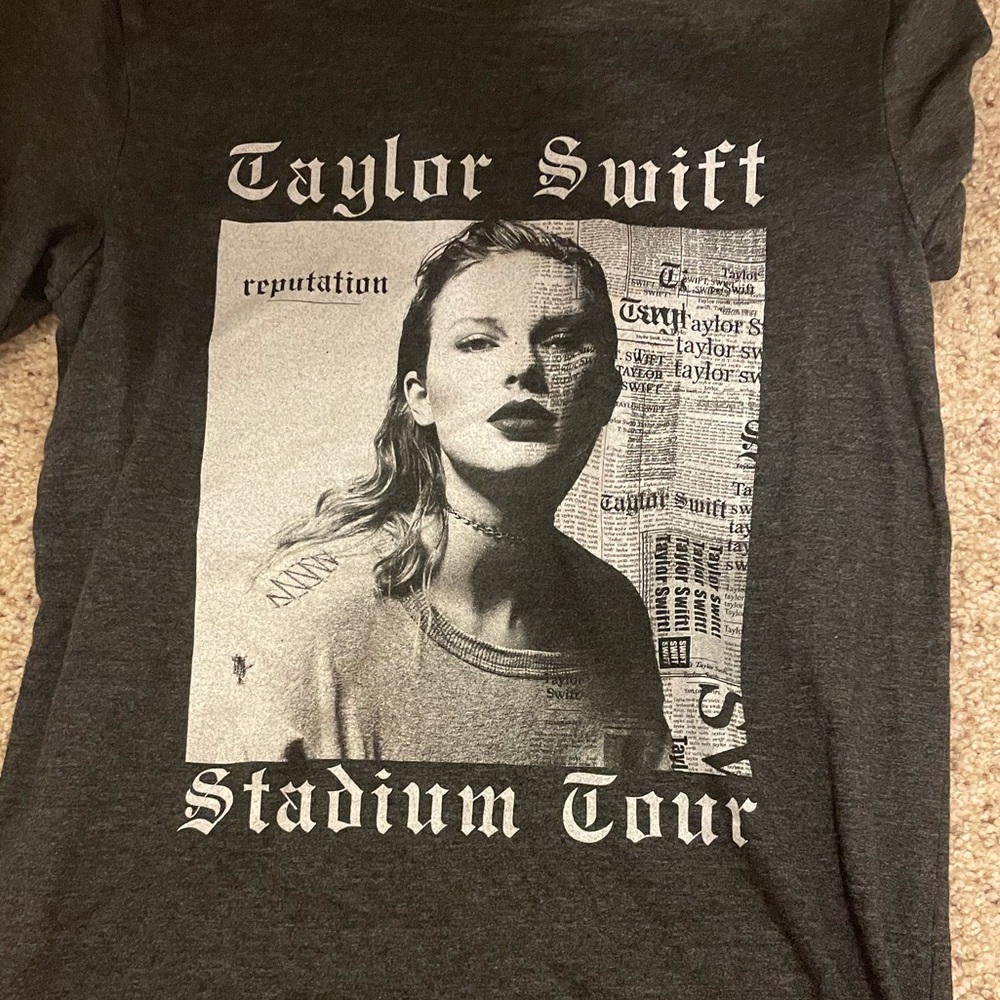 taylor swift tour shirt